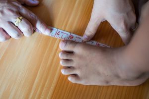 Krabbelschuhe Baby Fußgröße messen