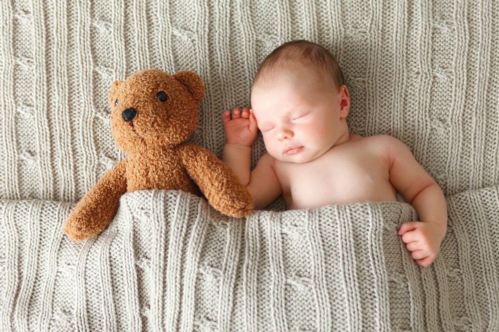 Baby lässt sich nicht ablegen: Tipps wenn das Baby nicht alleine schläft