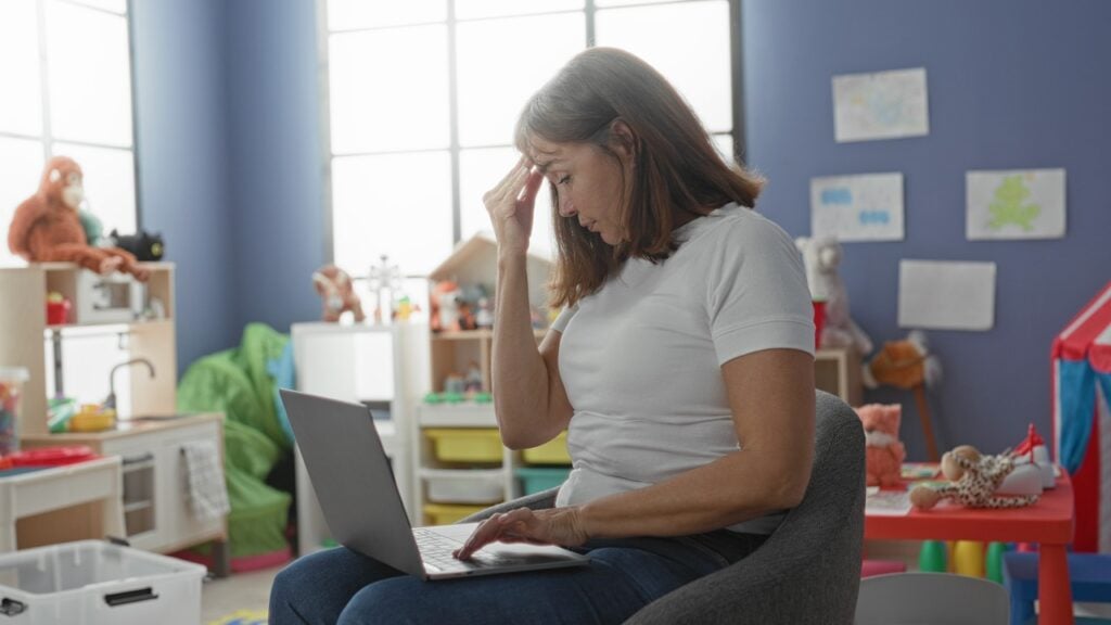 Erzieher-Burnout erkennen und im Kita-Alltag vorbeugen