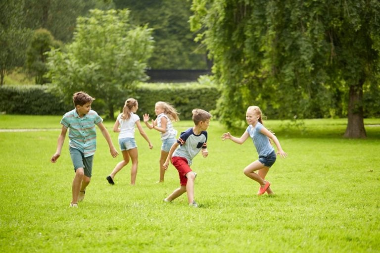 Aufwärmspiele für Kinder: Ideen für das spielerische Warm-Up beim Sport