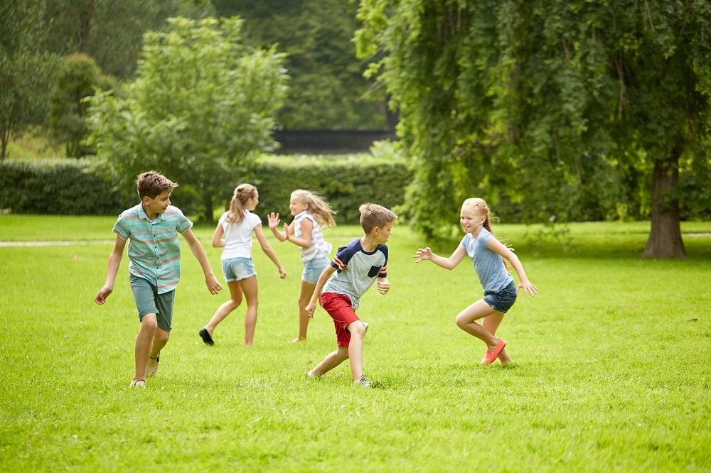 Aufwärmspiele für Kinder Ideen für das spielerische WarmUp beim Sport Aufwärmspiele für Kinder Ideen für das spielerische WarmUp beim Sport