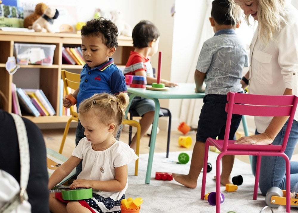 kleine kinder in der kita