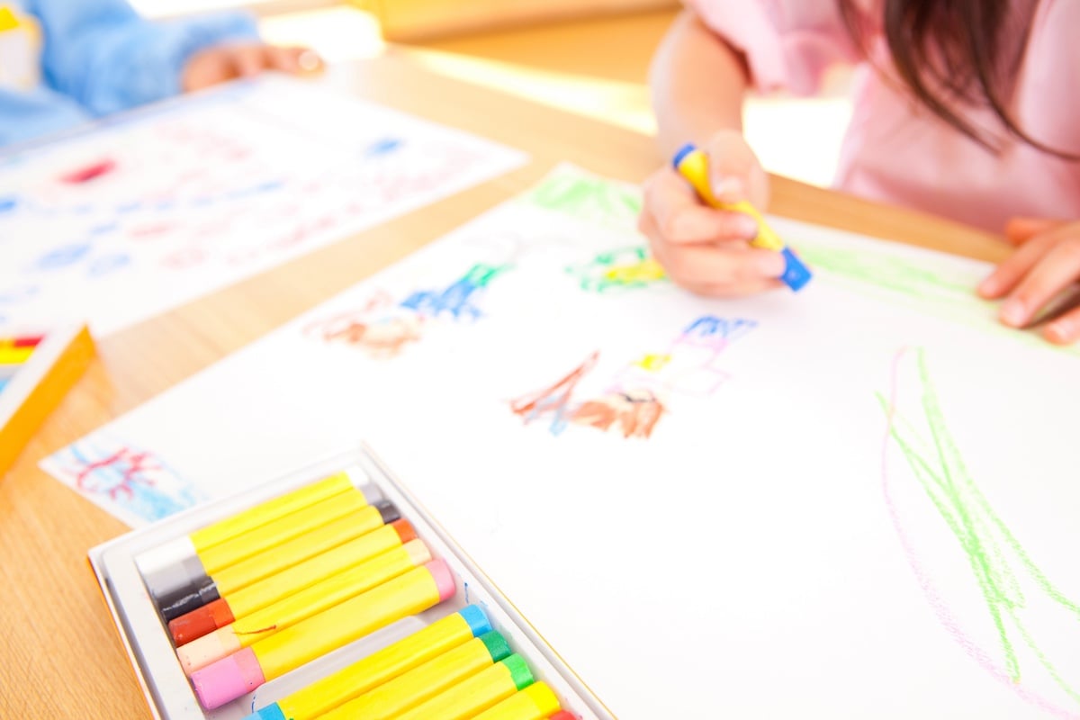 <strong>Kunstwerke fürs Leben: Wie Kinderzeichnungen auf Leinwand Dein Zuhause verzaubern</strong>