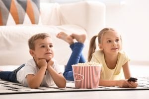 kinder schauen TV