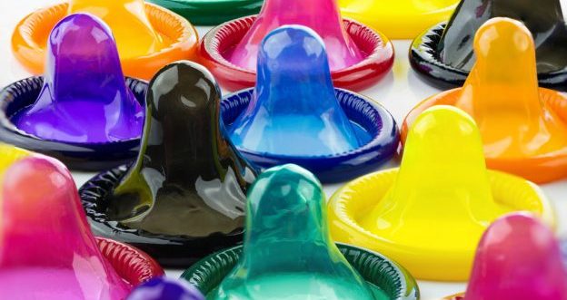 Kondom zur Verhütung benutzen