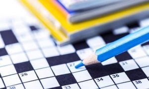 kreuzwortraetsel mit einem stift